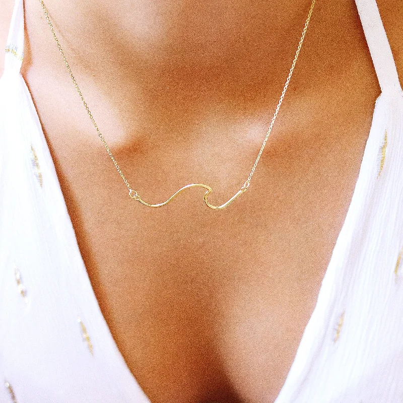 geometric necklaces for women -Wave Chain Necklace